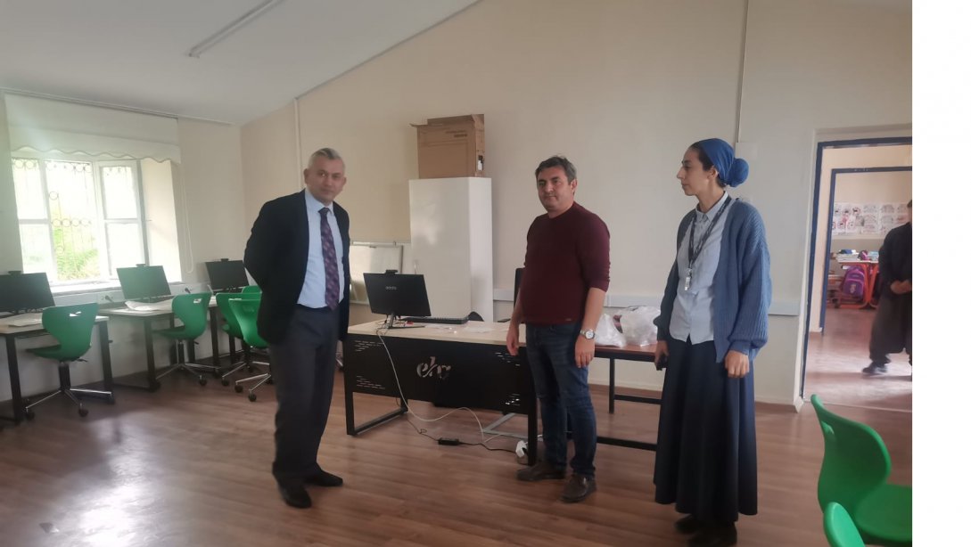 Yumurtalık İlçe Milli Eğitim Müdürü Tolga TEMİR, Kaldırım ve Ganime Erzenci İlk-Ortaokullarını ziyaret etti.