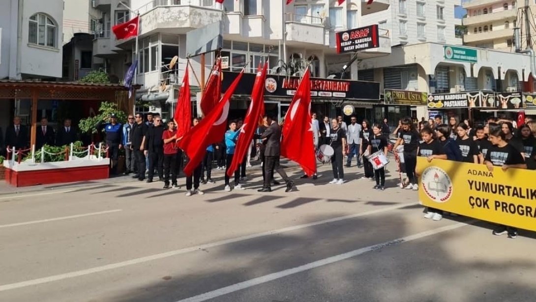 TÜRKİYE CUMHURİYETİ'NİN 101. YILI YUMURTALIK'TA BÜYÜK BİR COŞKUYLA KUTLANDI